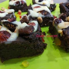 A picture of Sweet potato chocolate brownie.