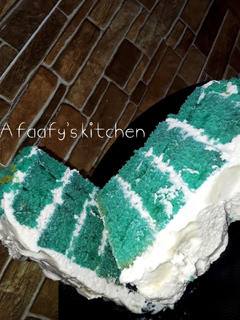 Cake mai tabin strawberry ainihin hoton girkin