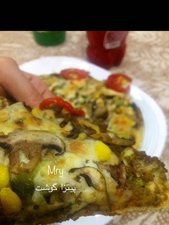 عکسی از دستور پیتزا گوشت و قارچ دوبل (قابلمه ای)