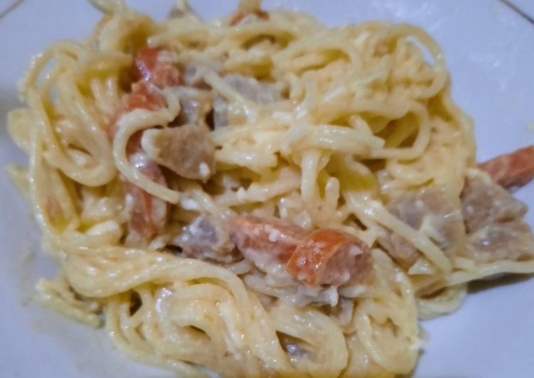 urutan Membuat Spaghetti Carbonara Creamy, Cheese Jadi, Menggugah Selera