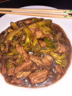 Una foto de Pollo con Brócoli al estilo Chino - 西蘭花雞