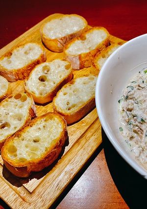 Hình của món Cá ngừ & Phô Mai Kem (Tuna & cream cheese Quescrem).