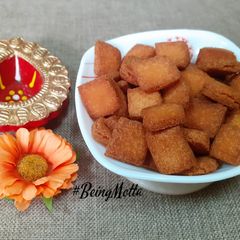 A picture of Shakarpare/ Shankarpali.