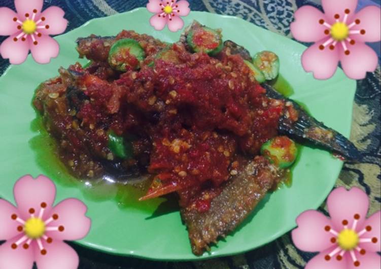 Balado ikan gabus petai