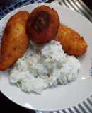 Croquetas de pollo con arroz quesu