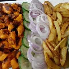 A picture of Shish taouk.