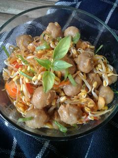 Foto resep Tumis tauge baso saus tiram