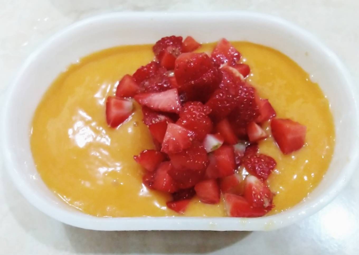 Sorbet Mangga Topping Strawberry