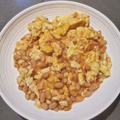 A picture of Pork and Beans.