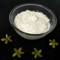 A picture of Vanilla Shrikhand.