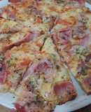 Pizza 4 formagio amb beicom Fumat (ahumado)