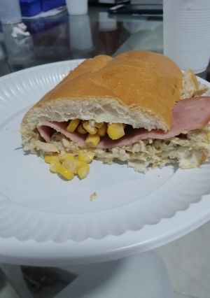 Una foto de Sándwich al estilo cubano
