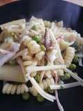 Pasta mista con calamari e piselli 🦑😋