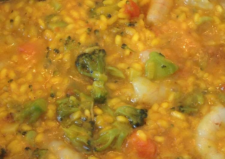 Arroz a banda con brocoli