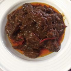 A picture of Indonesian Rendang Curry.