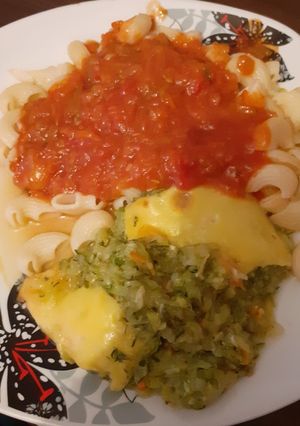 Una foto de Fideo con salsa diferente con lo que hay en estos días