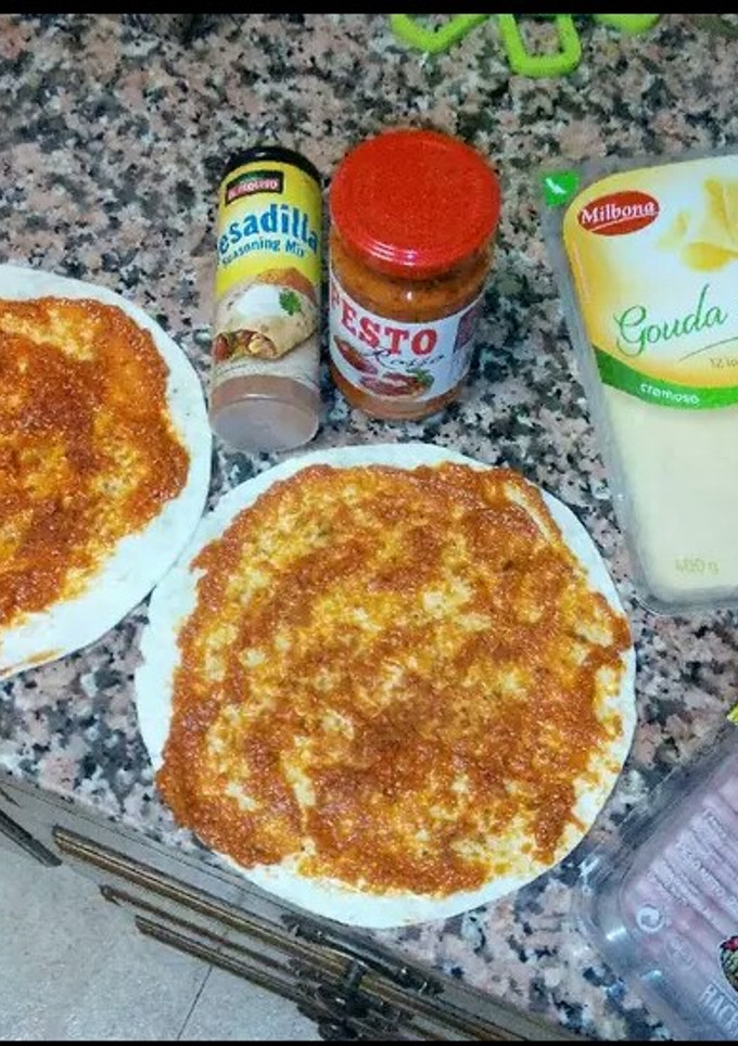 Una foto de Quesadillas de queso y jamón York
