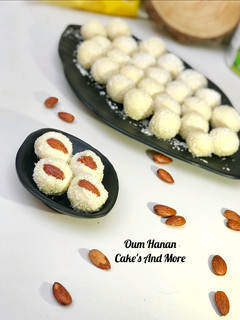 A picture of Milk coconut Balls.