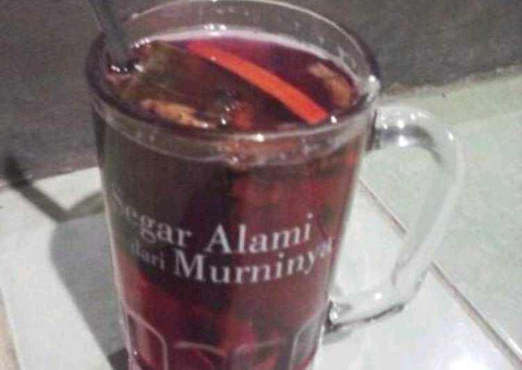 Wedang uwuh khas jawa