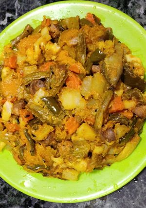 পাঁচমিশালী সব্জি(Panchmishali sabji recipe in bengali) রেসিপির প্রধান ছবি