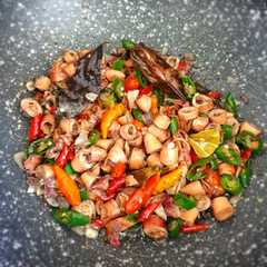 A picture of Cumi asin cabe ijo.