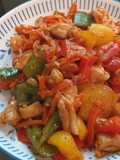 ไก่ผัดปาปริก้า