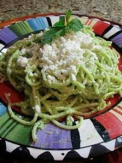 Una foto de Spaghetti verde