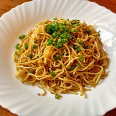 A picture of Chilli Garlic Noodles.