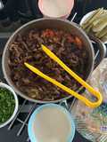 شرائح الستيك بالبصل والبندورة