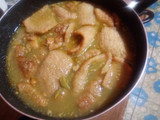 Chicharrón en salsa verde con nopales