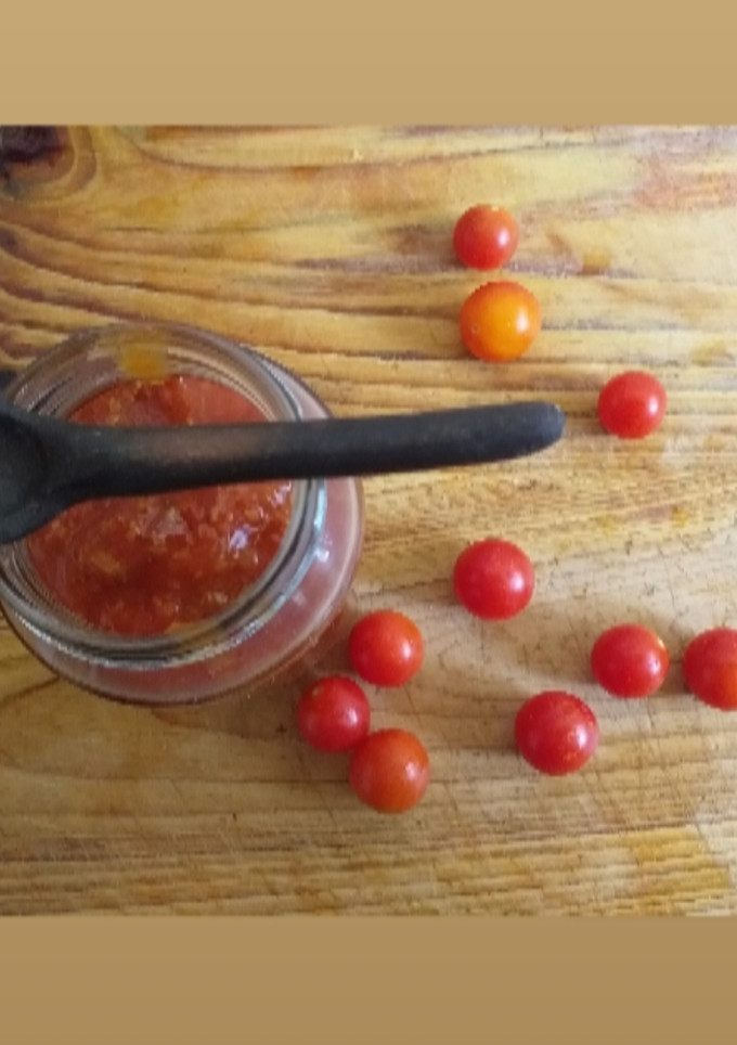 Una foto de Salsa de tomates cherrys 🍅