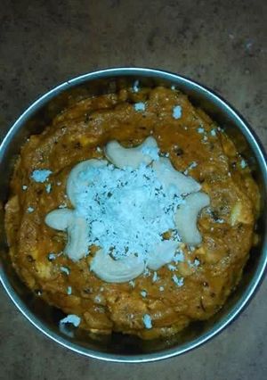 A picture of Cashew paneer.