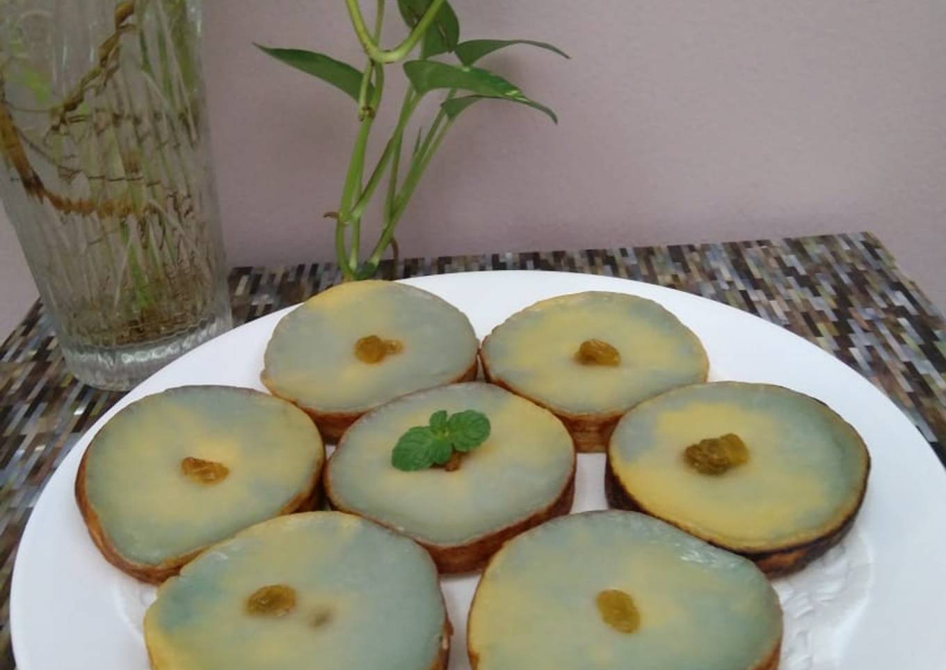 Kue Lumpur Kentang Bunga Telang