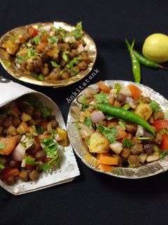 ચણા ચાટ (Chana Chaat Recipe In Gujarati) રેસીપી મુખ્ય ફોટો