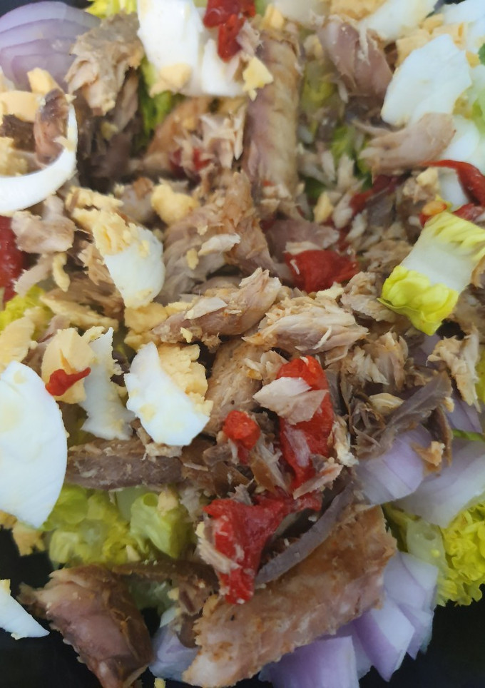 Una foto de Ensalada con caballa