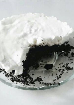 A picture of No Bake Cream-O Cheesecake.