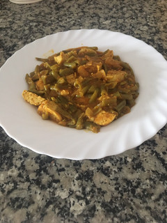 Una foto de Judías verdes al curry con salchichas (Thermomix)