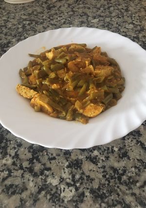 Una foto de Judías verdes al curry con salchichas (Thermomix)