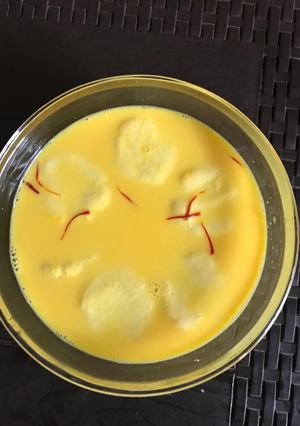रसमलाई (rasmalai recipe in hindi) रेसिपी मुख्य फोटो