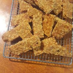 A picture of Tropical muesli slice.