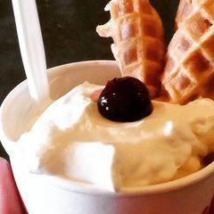 A picture of GOOEY BUTTER WAFFLE CAKE ICE CREAM (JENI'S SPLENDID ICE CREAM.