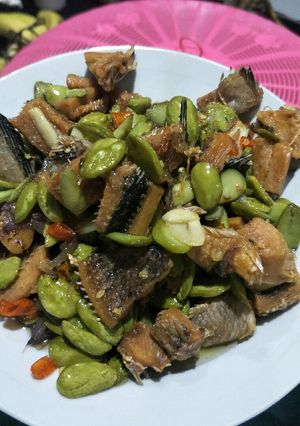 Foto resep Sambal ikan asin pete