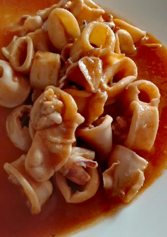 Una foto de Chipirones en salsa