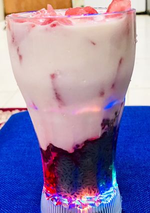 A picture of Watermelon Basil seeds drink.