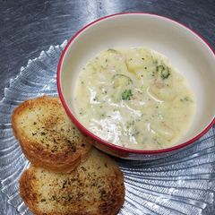 A picture of Potato broccoli ham and cheese soup.