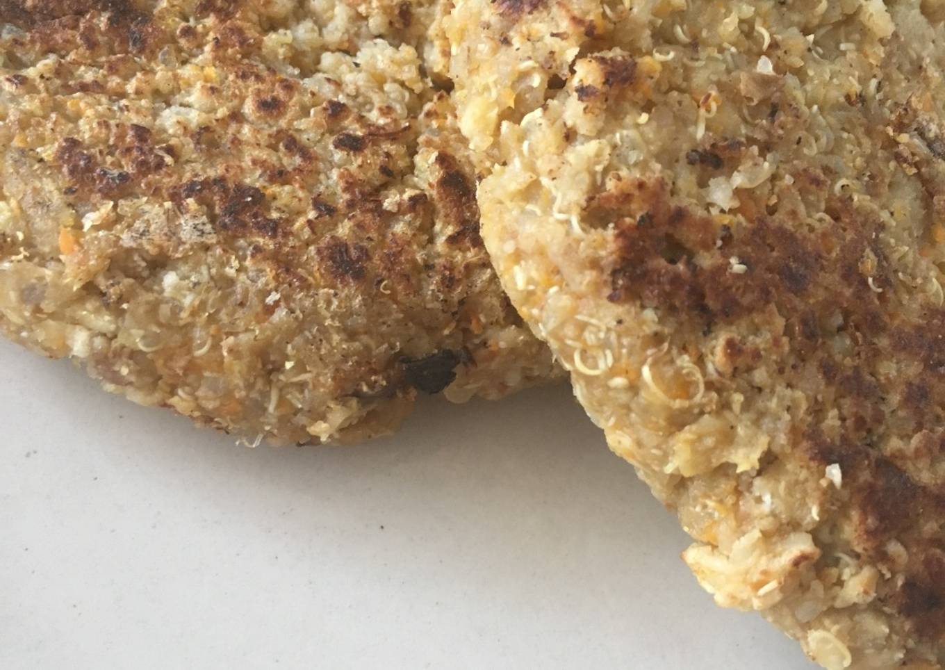 Hamburguesas veganas de quinoa y lentejas