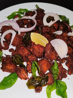 ஆட்டுக்கறி சில்லி(mutton chilly recipe in tamil) செய்முறை முக்கிய புகைப்படம்
