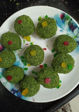 કલકત્તી પાન ના લાડુ(paan ladu recipe in gujarati) રેસીપી મુખ્ય ફોટો