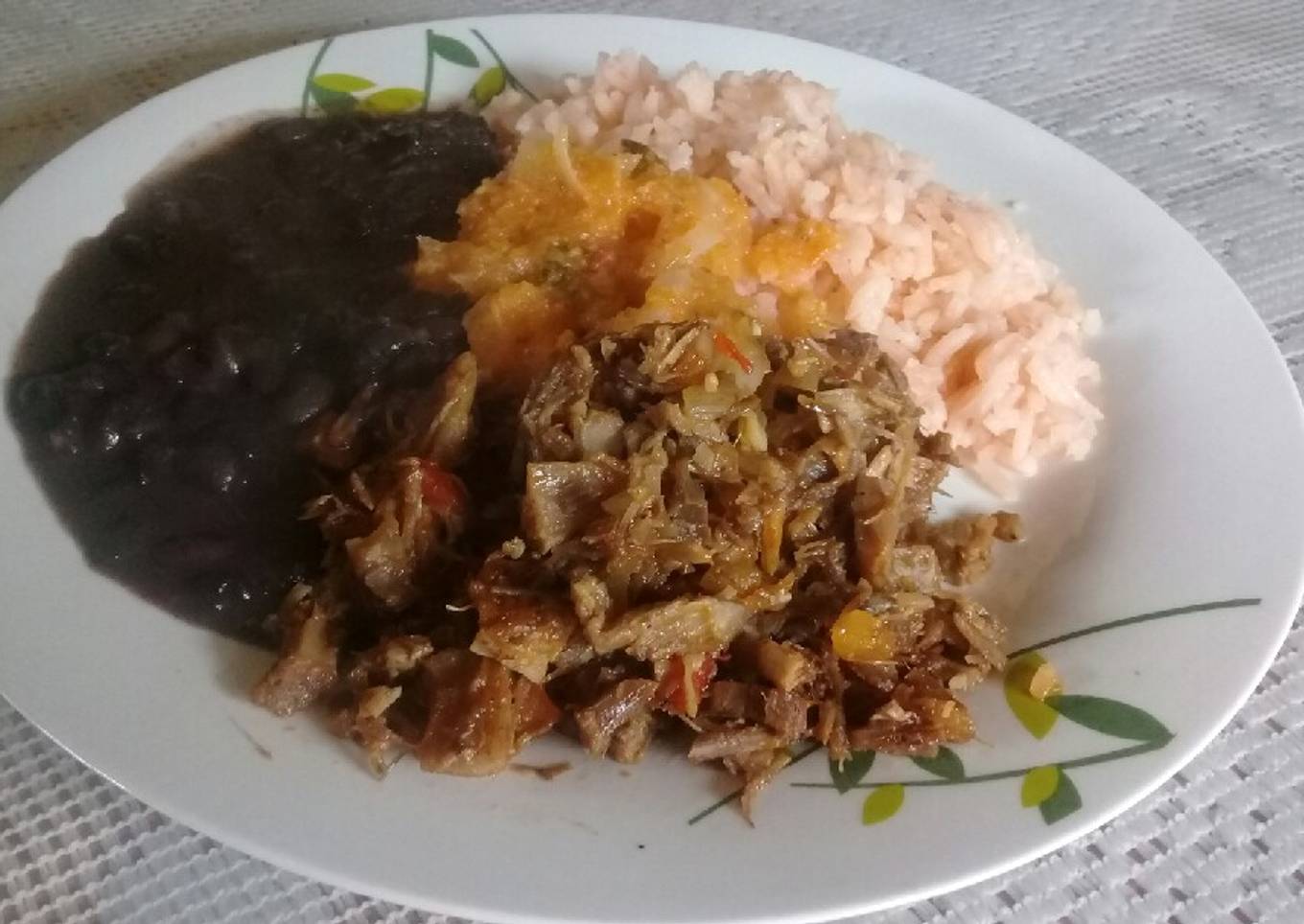 Carne con salsa BBQ 🍖