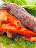 Rau Diếp Cuốn Phi Lê Bò Áp Chảo & Kim Chi Chấm Sốt Ssamjang Hàn Quốc
